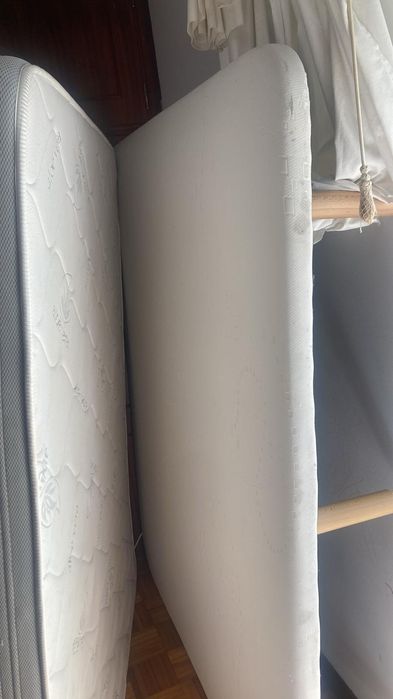 Cama 150×190cm  (Colchão e Estrado) para desocupar