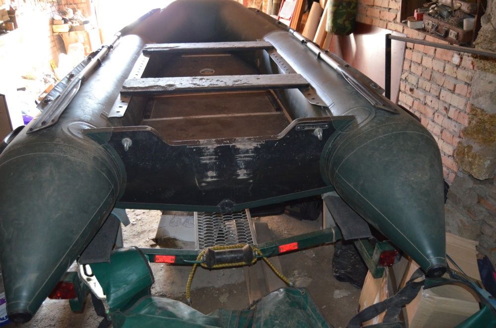 Лодка Бриг Балтика 380