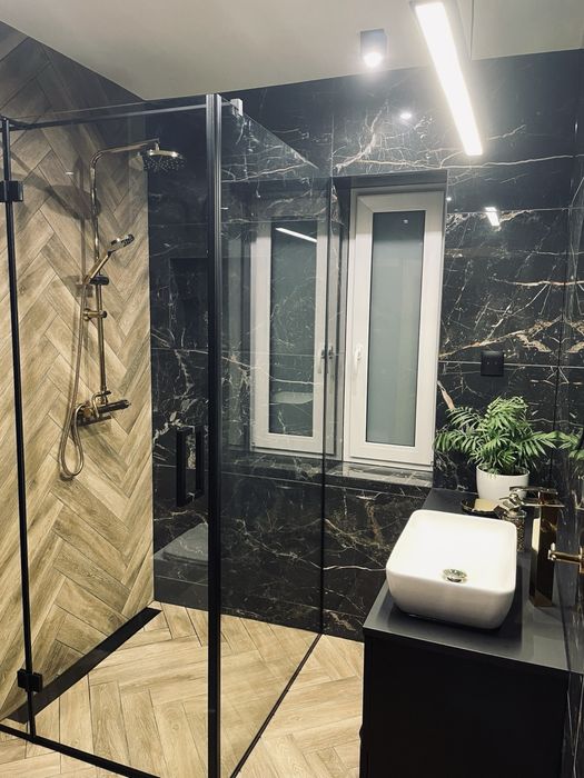 Glazurnik Płytkarz  Łazienki Premium Mega format