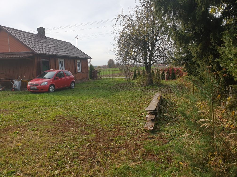 Siedlisko gospodarstwo gmina Niedźwiada 16 arów prywatnie
