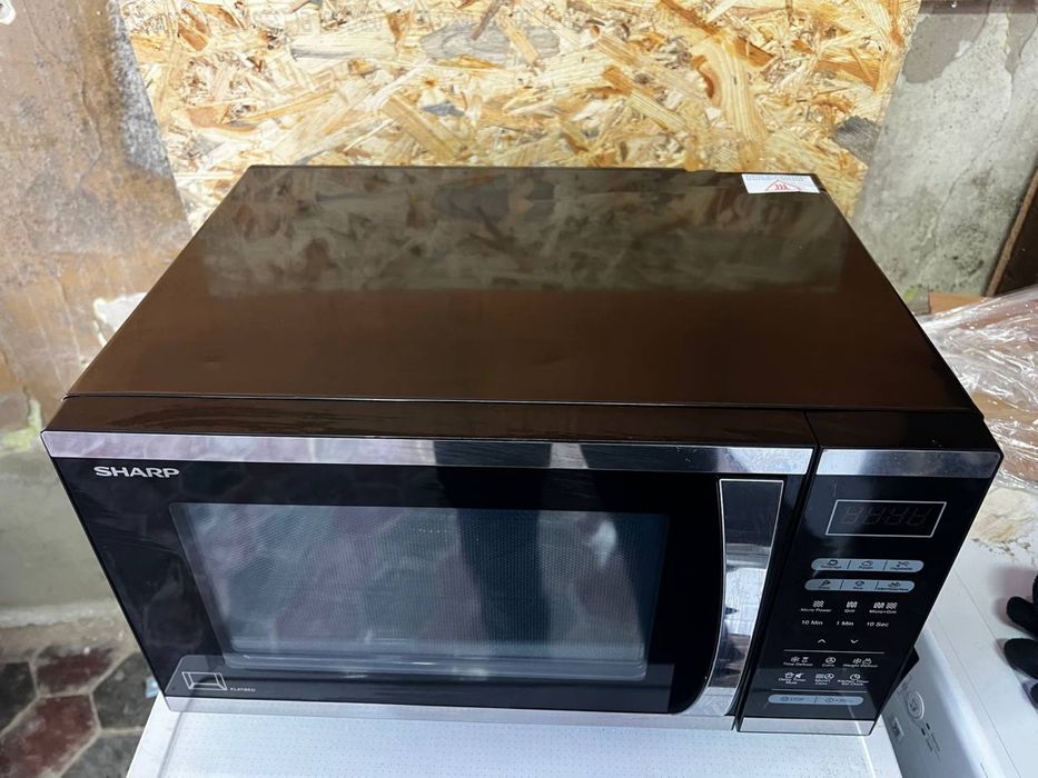 Мікрохвильовка / Мікрохвильова піч / Sharp RAC252FI 900W