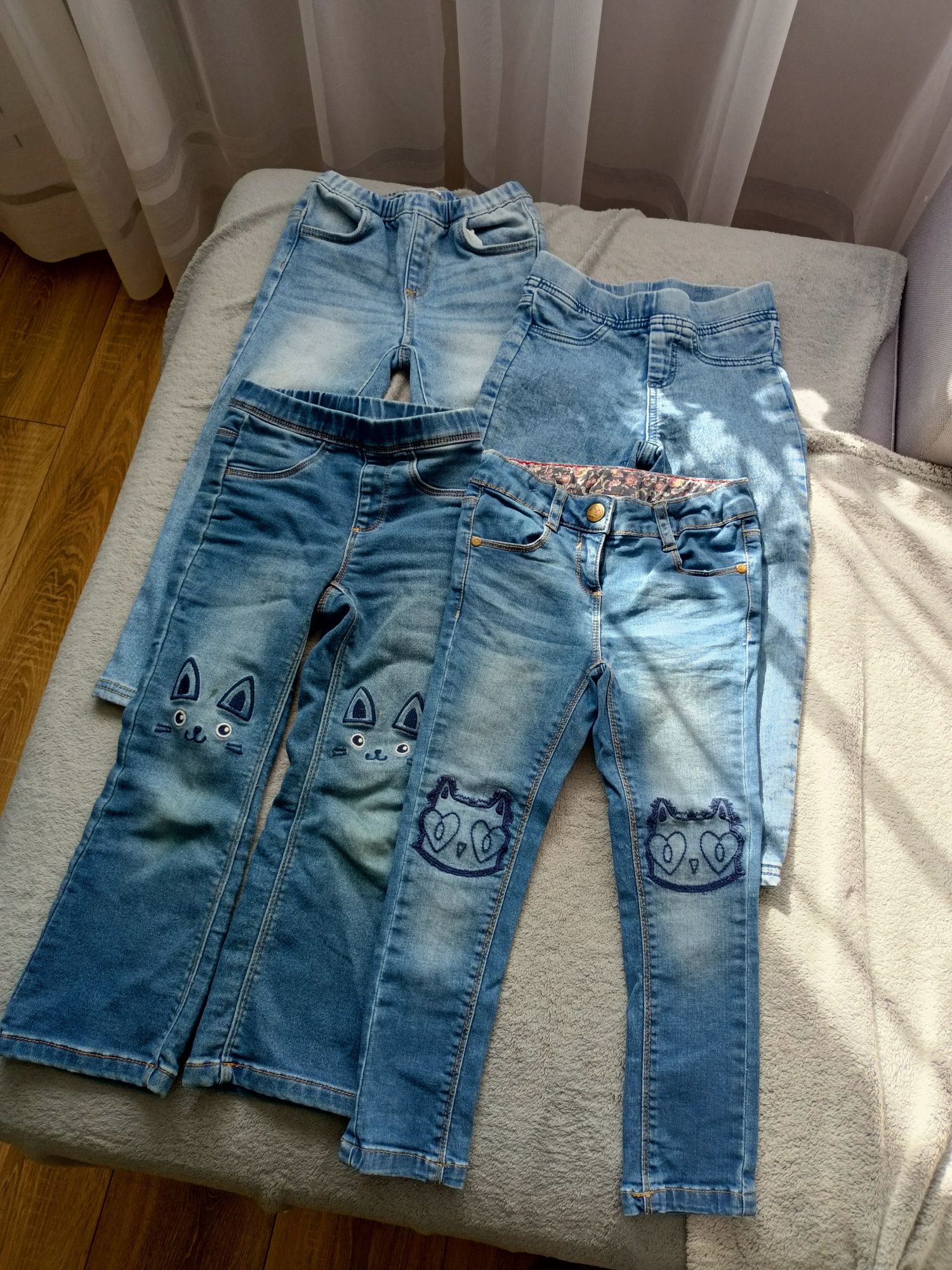 Spodnie jeansowe r.110