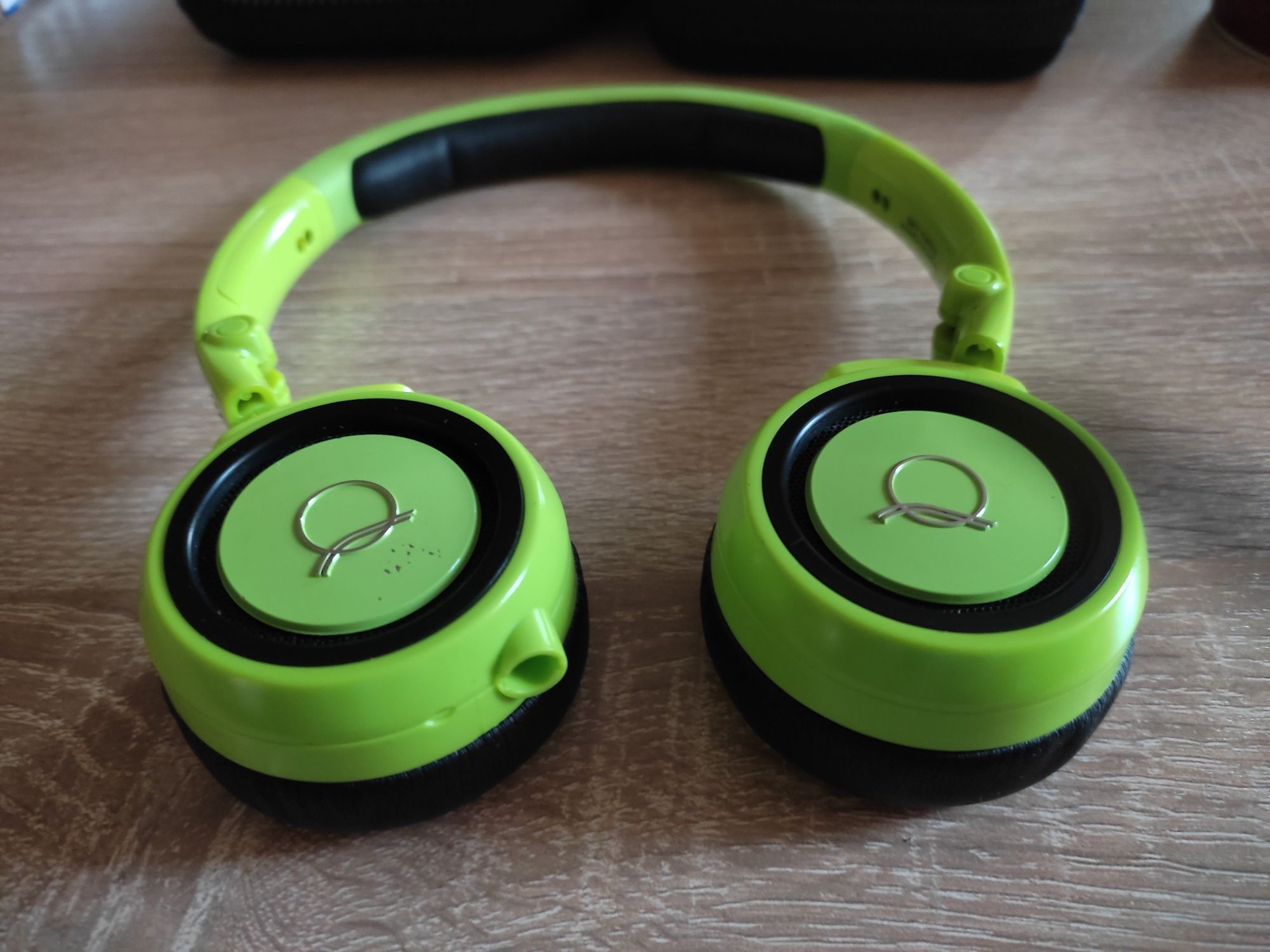 Słuchawki Akg q460. Nowe pady.