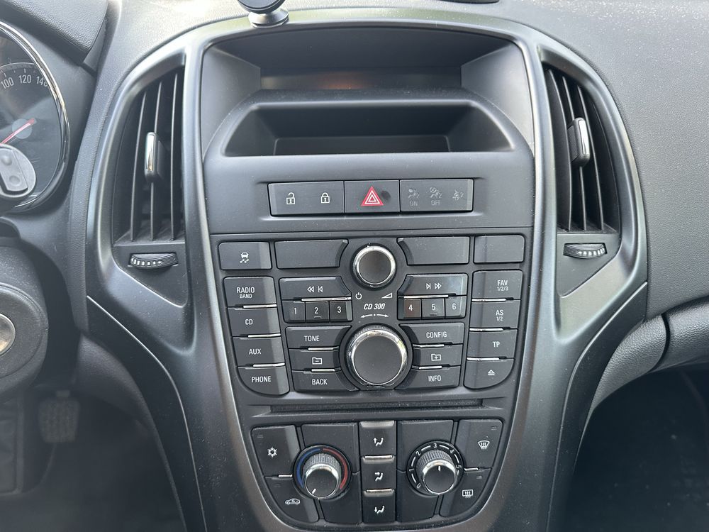 Opel Astra j 1.4 2010