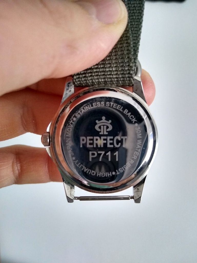 Zegarek PERFECT w stylu field watch