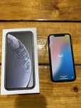 Продам Iphone XR 64gb.