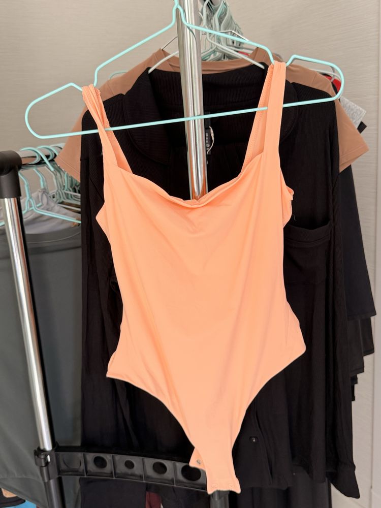 Skims боді  Fits everybody Xs,S M оригінал