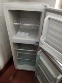 Продам холодильник б/в, торг