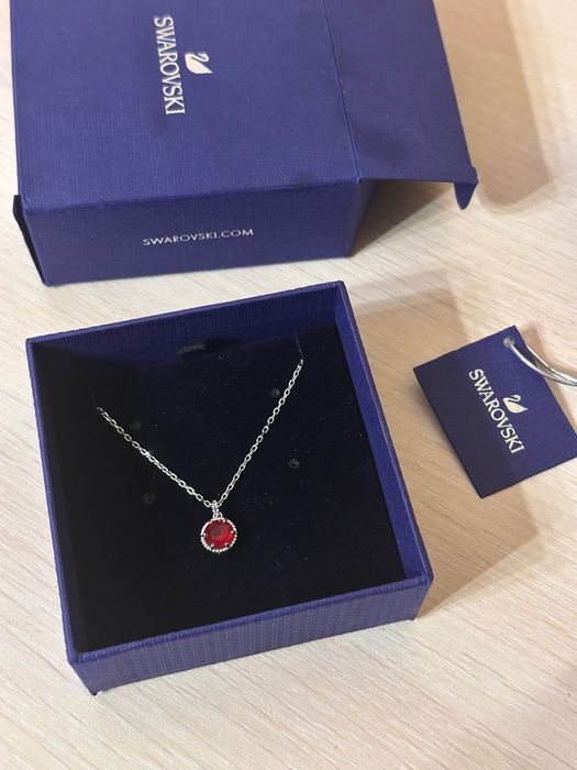Swarovski підвіска оригінал з ланцюгом