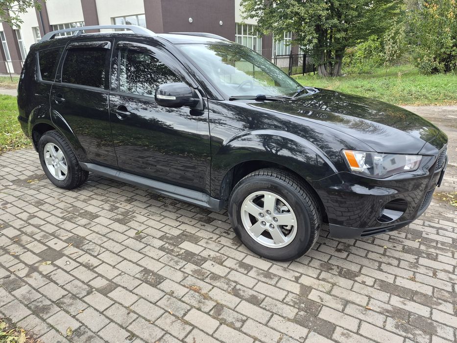 Outlander xl 2011 автомат повний привід