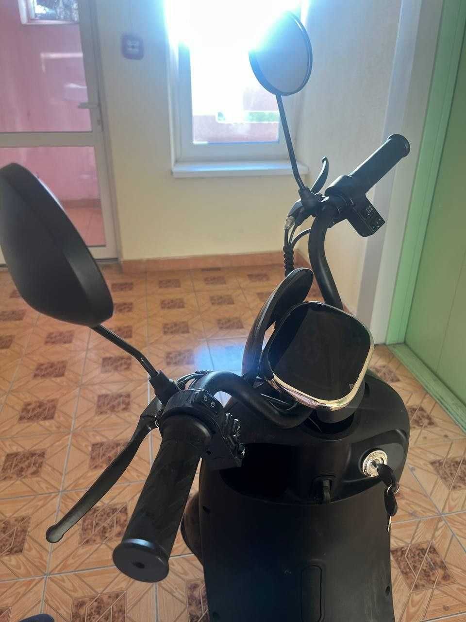 Продам электроскутер  E-Bike Bolttech 10" (800W 48V 24Ah)