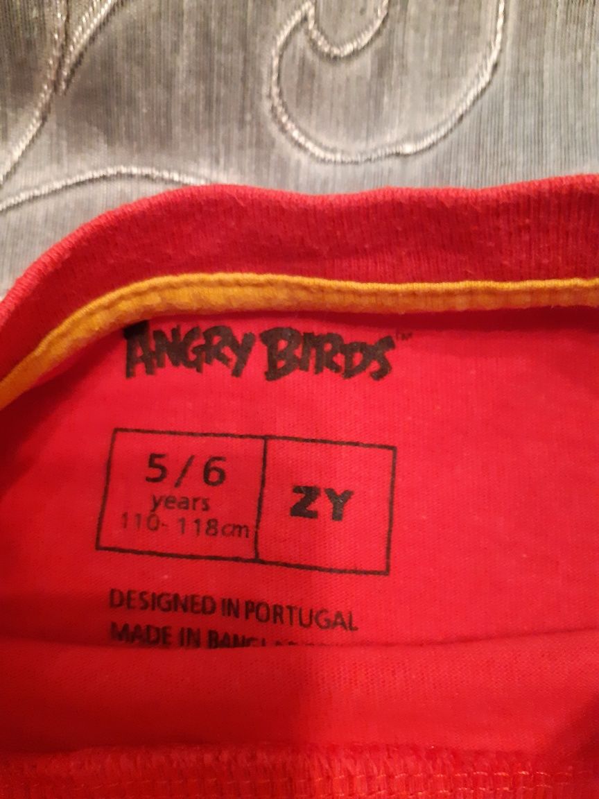 1 ou 2 camisolas dos Angry Birds - Saldos