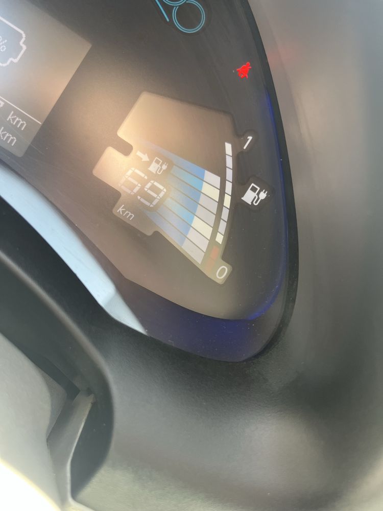 Продам Nissan Leaf