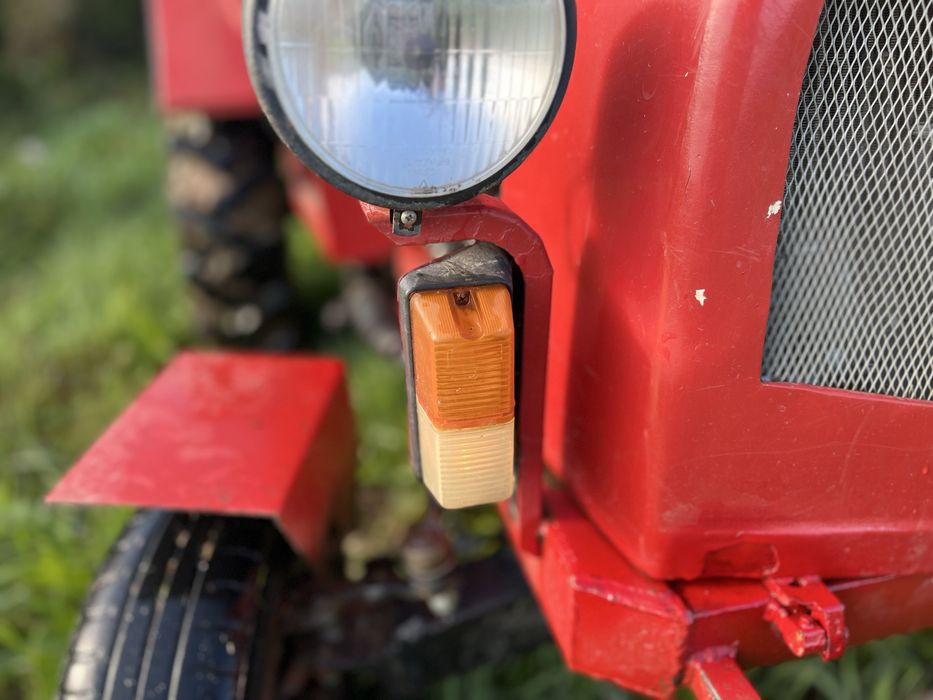 Продам хороший , потужний  економний трактор