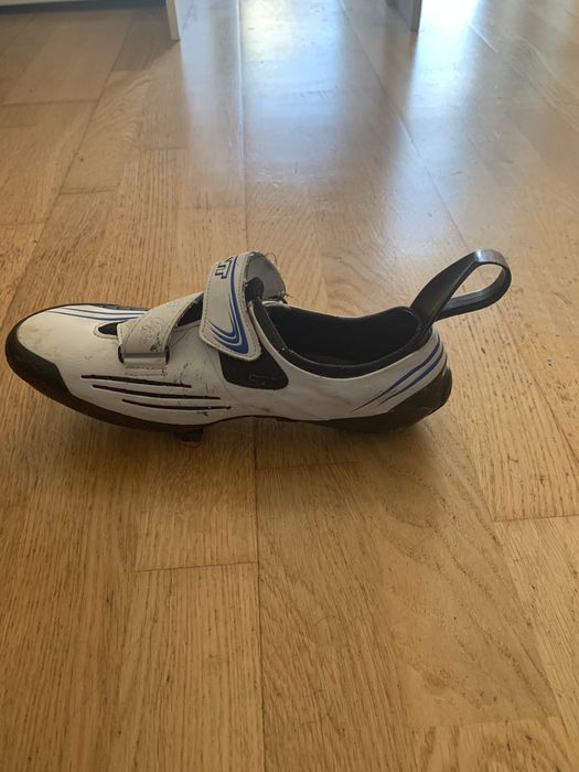 Sapatos de encaixe (de estrada) + pedais