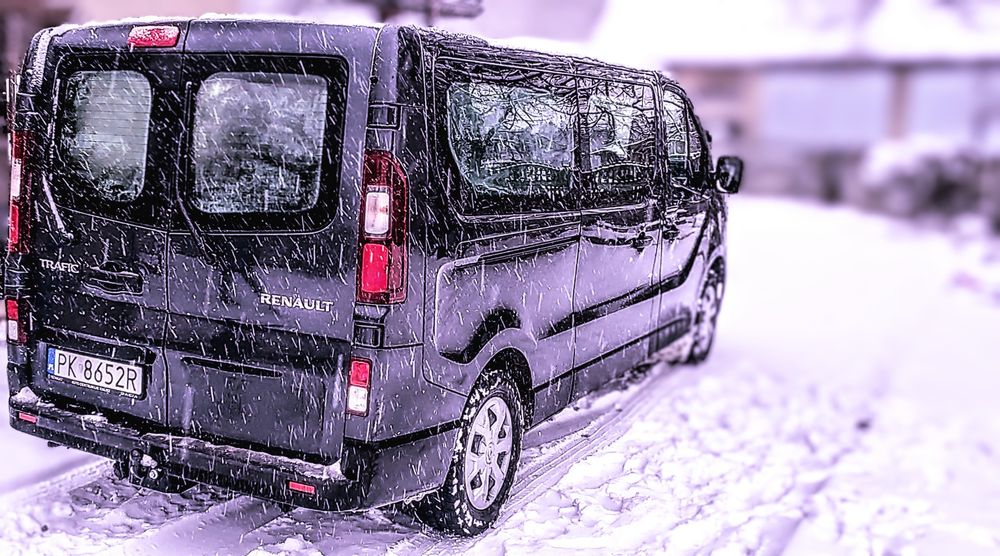 Wynajem busa 9 osobowego Trafic long