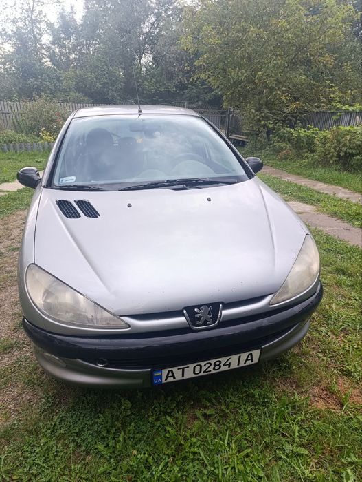 Peugeot  206 у хорошому стані