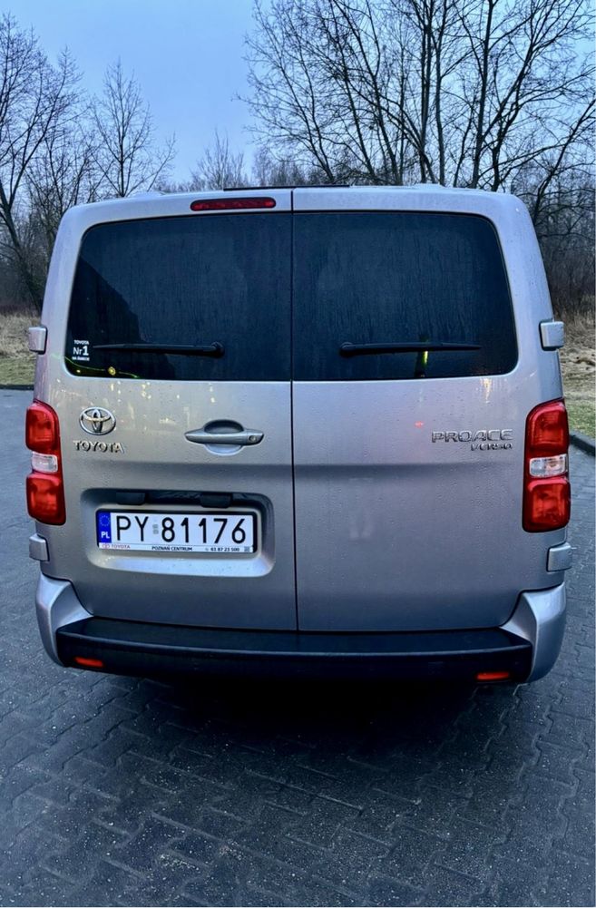Wynajbus.pl - wynajem 9 os. busa w Poznaniu