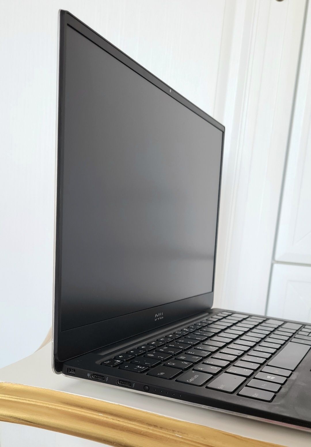 Ноутбук Dell XPS 13 9380 13,3" FullHD/i7-8565u/16 RAM/512 SSD