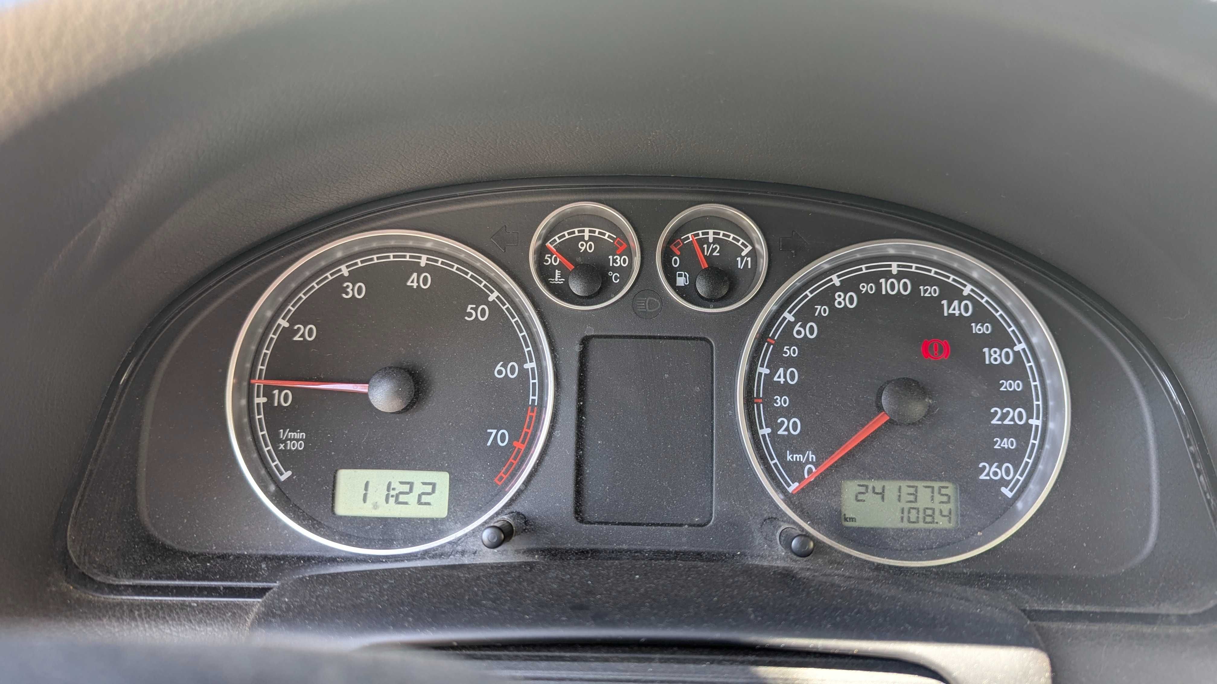 Passat B5 FL 1.8T 180 KM, klima, centralny zamek, 2001 r.
