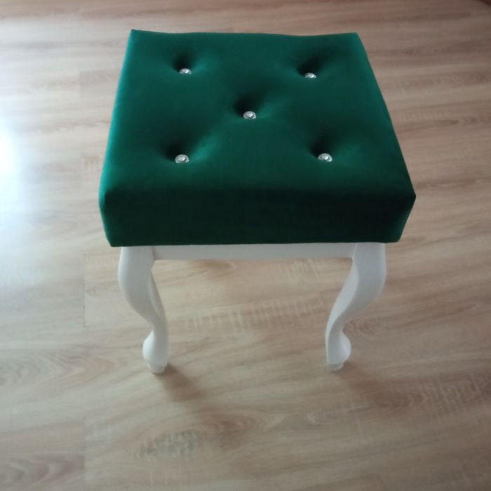 Taborety, ławki ,stołki