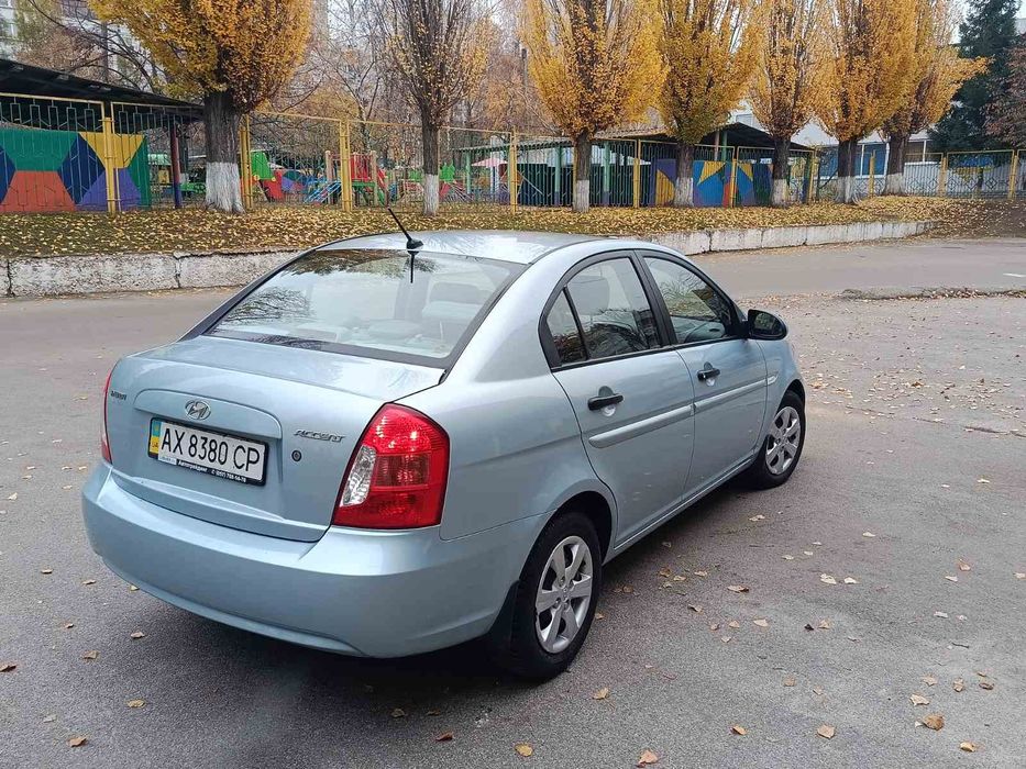 Hyundai Accent c оригинальным пробегом 100 т.км в хорошем состоянии