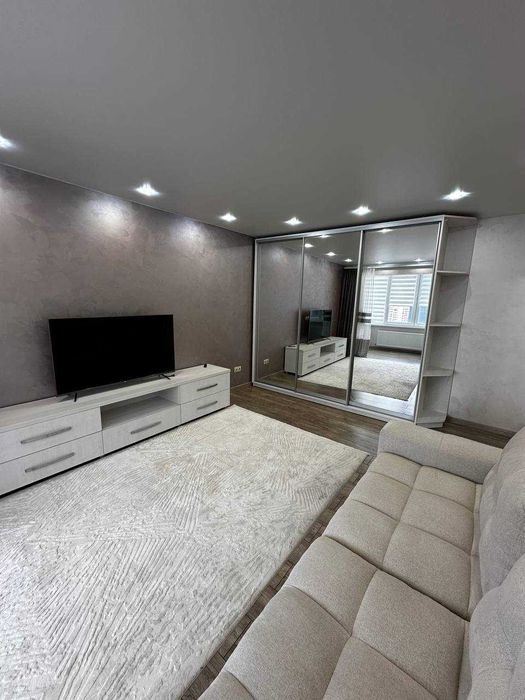 2к квартира за НАЙВИГІДНІШОЮ ЦІНОЮ!!! Озерна