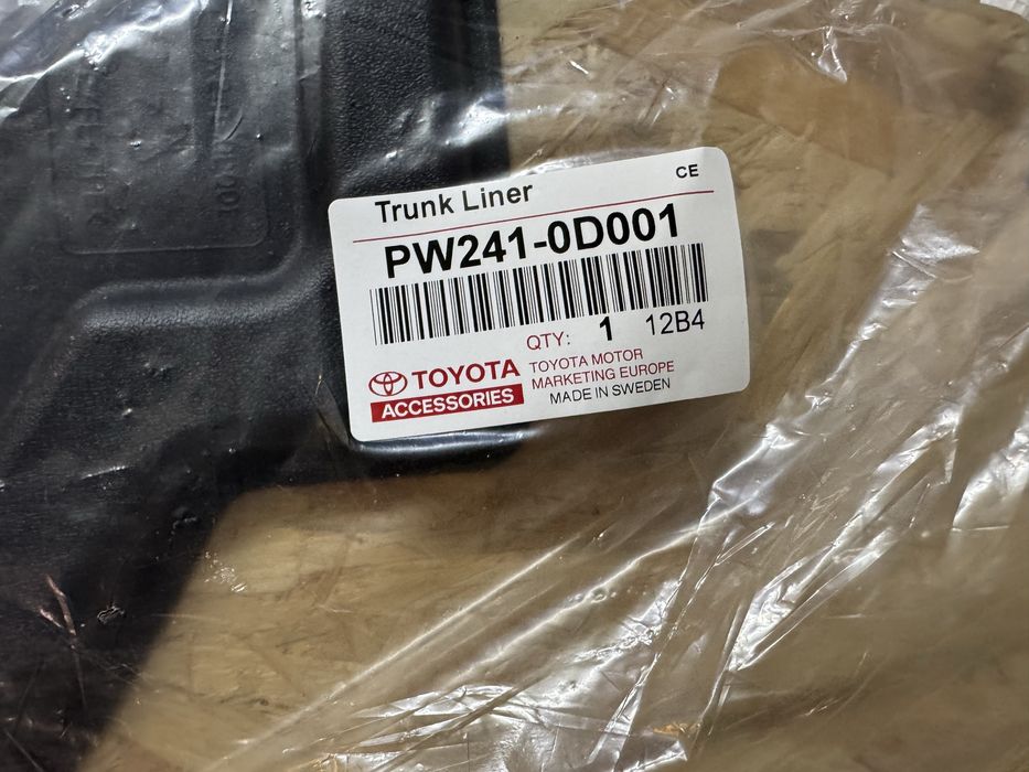 Toyota Yaris IV Mazda 2 Mata wykladzina bagaznika NOWA ORYGINALNA