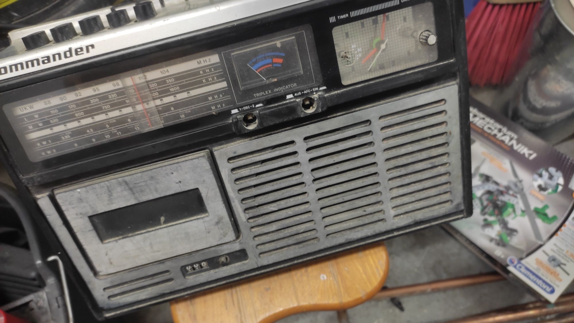 Radiomagnetofon Commander