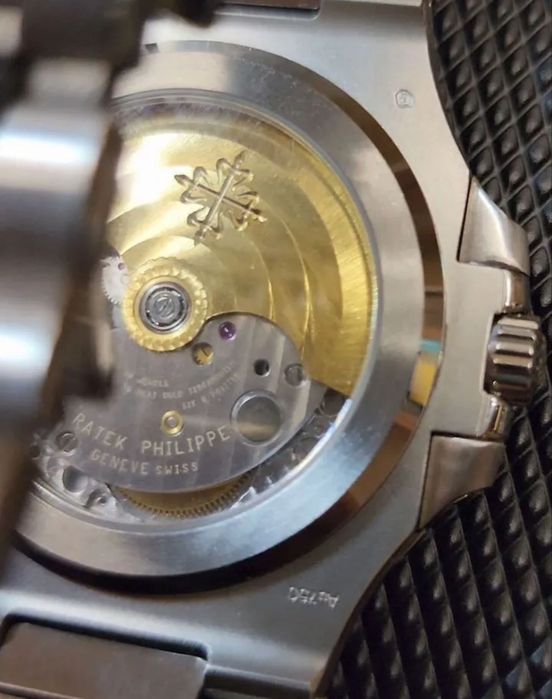 Наручные часы Patek Philippe Nautilus Blue