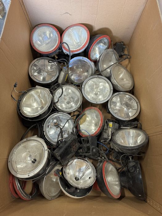 BOX no 5 Hella Xenon Luminator czesci karton