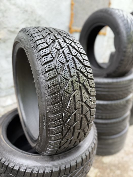 Шина  Taurus 205/45 R17  новая