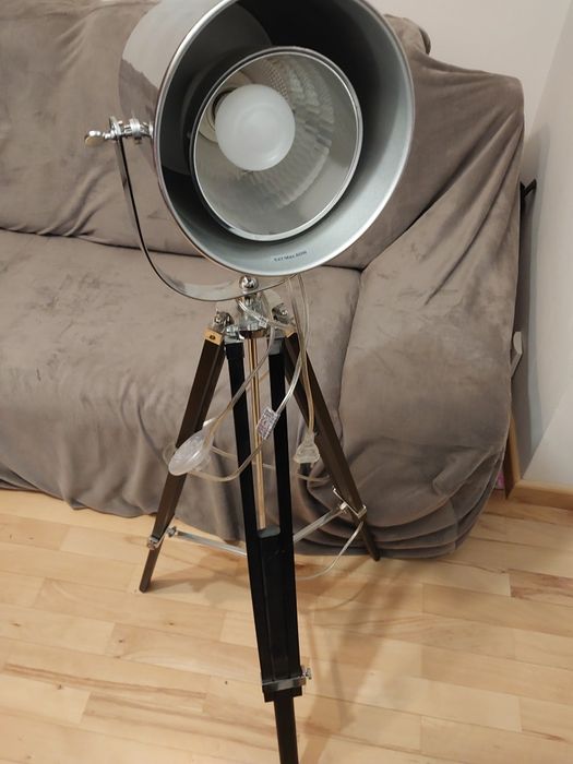 Lampa podłogowa stojąca loft