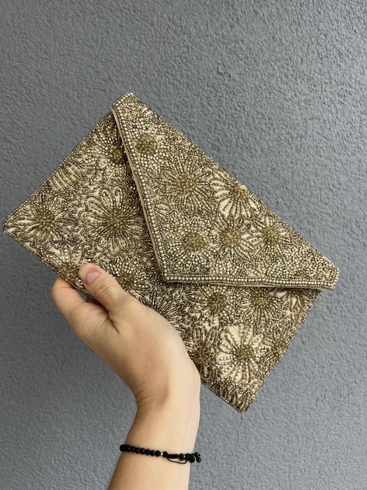 Золотистий клатч Accessorize