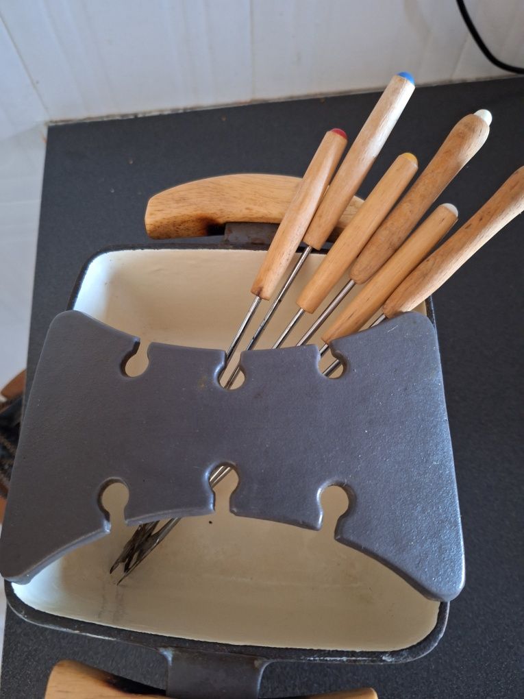 Fondue de ferro fundido