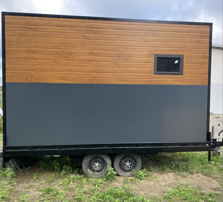 Caloroczny domek tiny house na kolkach