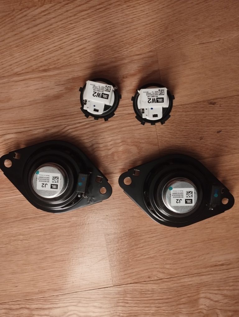 Продам динамики в торпеду ibl 8616033A30.