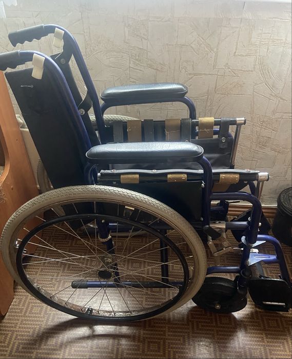 Инвалидная коляска
