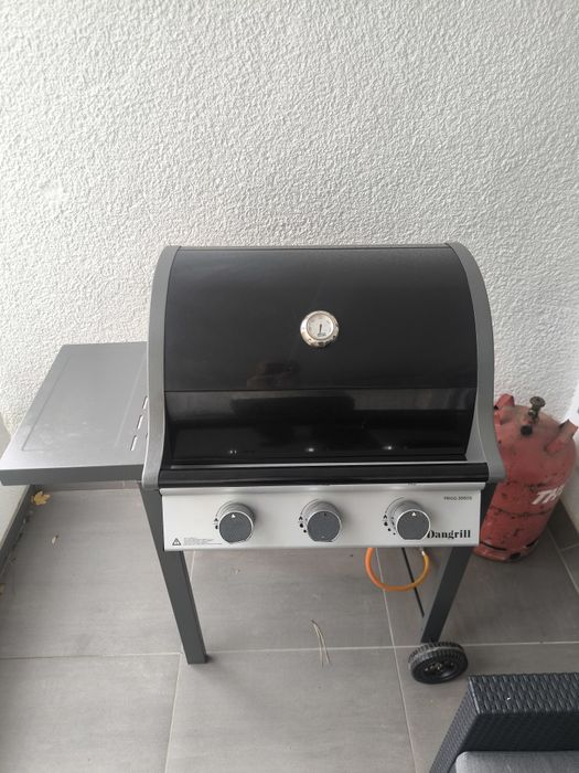 Grill gazowy Dangrill żeliwny ruszt