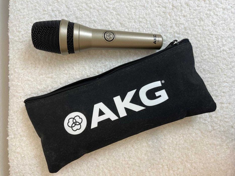 Microfone AKG D5 + Acessórios (Cabo, Estojo e Tripé)