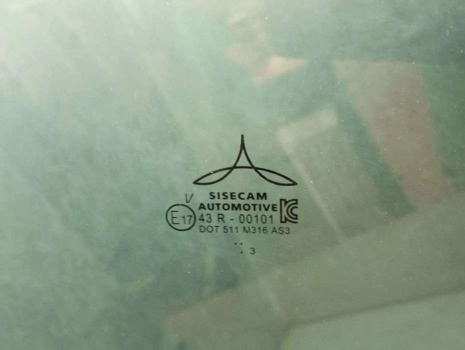 Vidro porta trás esquerdo RENAULT Clio V (BF_)