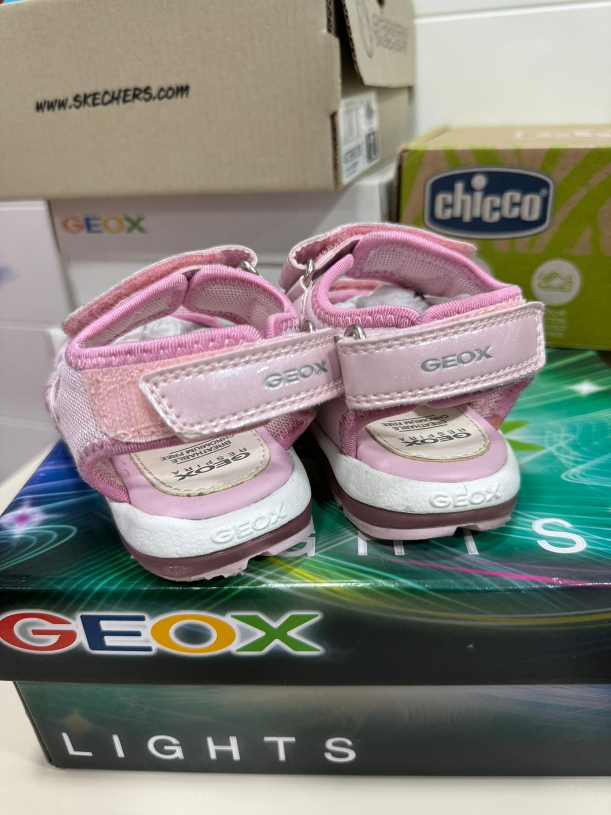 Sandálias Geox lights 24