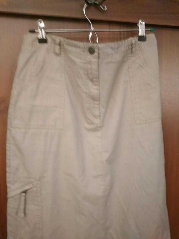 Spódnica r. 44 16 khaki zielona kieszenie