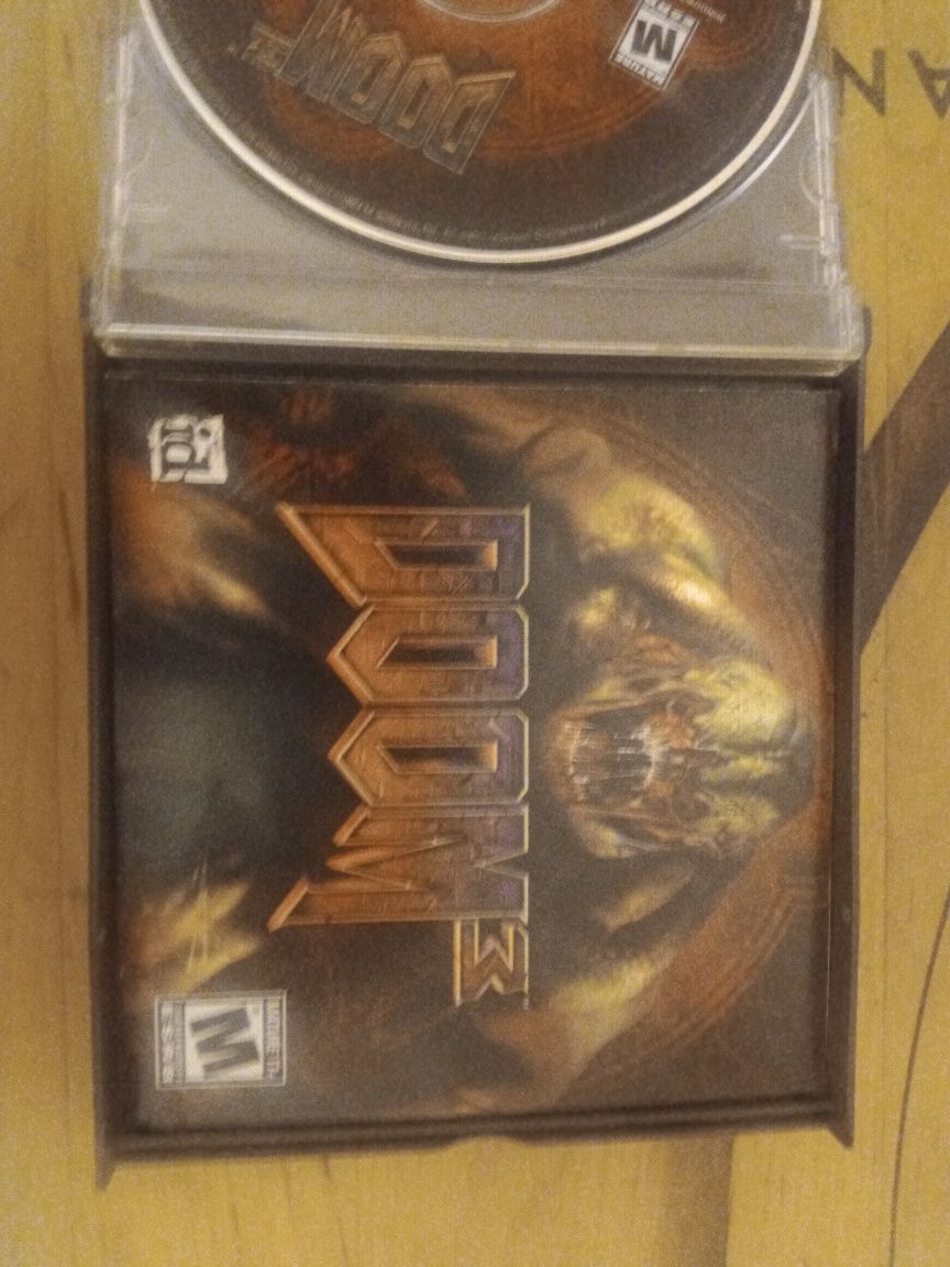 Doom 3 -  3 x CD