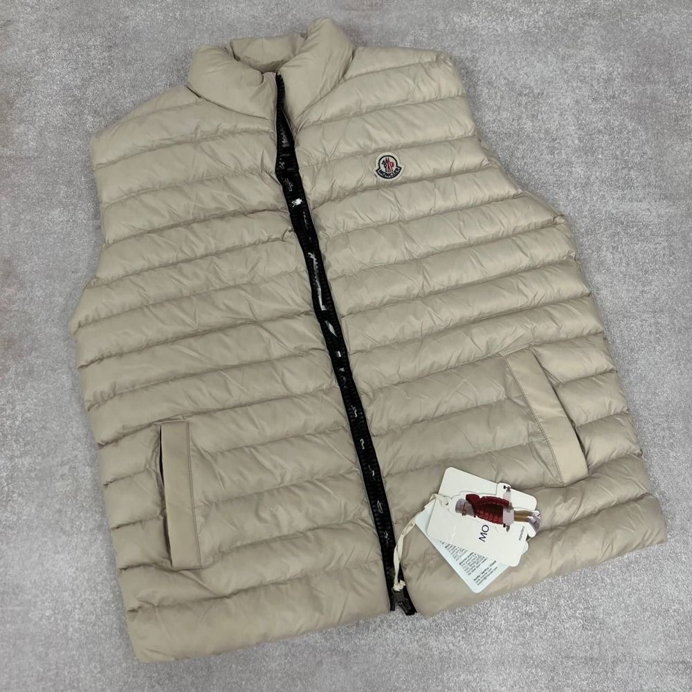 ВЕЛИКІ РОЗМІРИ Чоловіча жилетка MONCLER бежевый тепла ЗНИЖКА 3xl-7xl