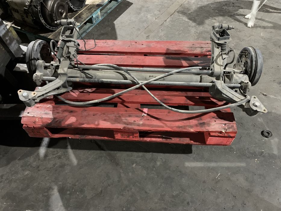 Eixo tras citroen Berlingo First