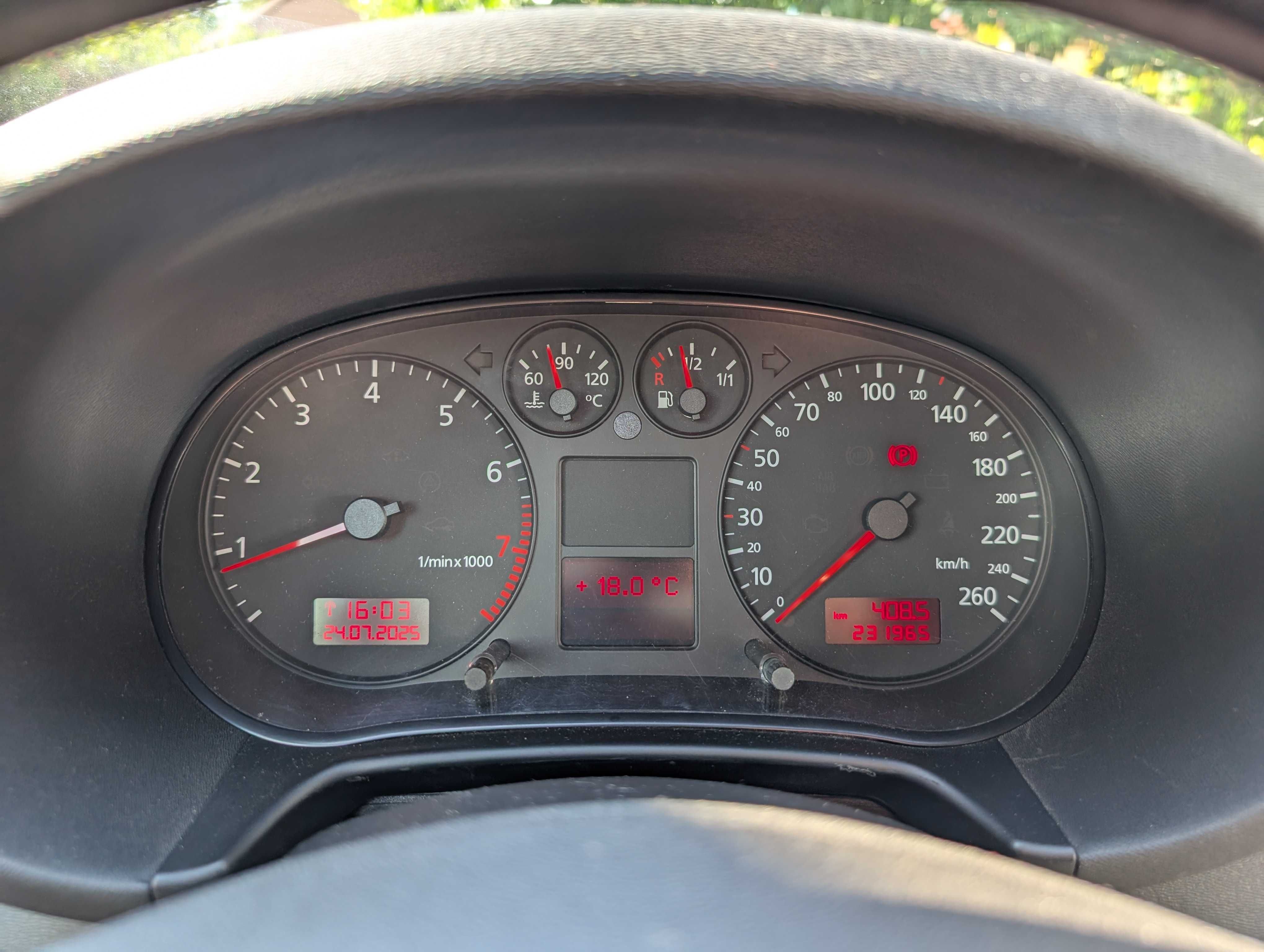Audi A3 8L 1.6 MPI • Kubełkowe fotele • Klimatronic • Doinwestowane