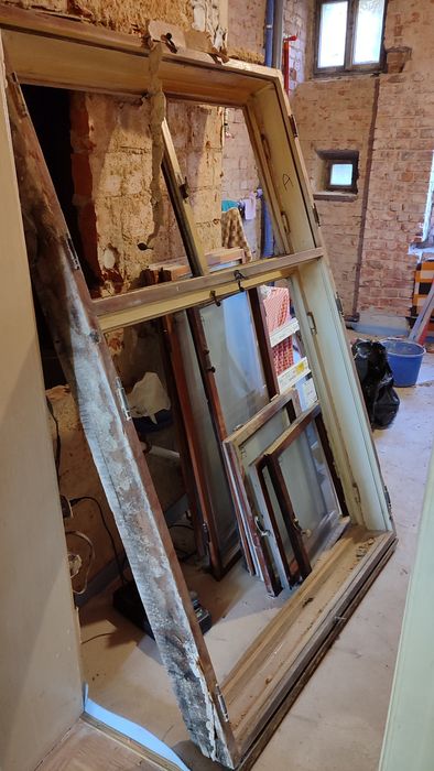 Drewniane okna, z dowozem.