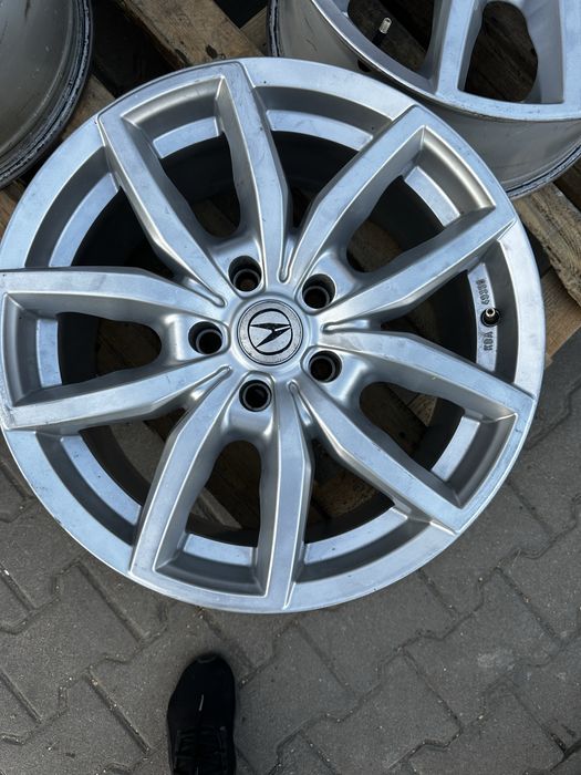 Диски 5*120 R18 Acura  BMW