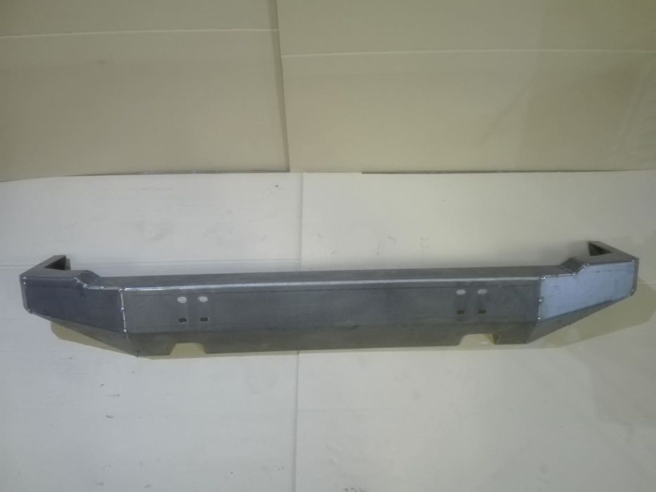 Zderzak stalowy Suzuki Vitara 1.6 tył tylny w częściach do pospawania